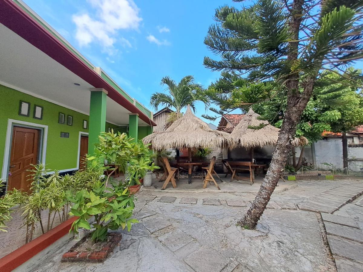 Hotel Azza Karimunjawa-Inseln Exterior foto